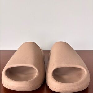 Yeezy Cream Mules